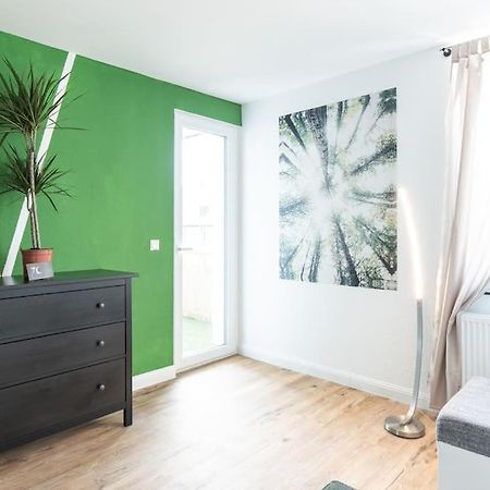 Nature Inspiration Apartment With Balcony & Grill Bbq In Duisburg Mitte Central Station 10 Mins & Big Tv With Photo Lights Exteriör bild