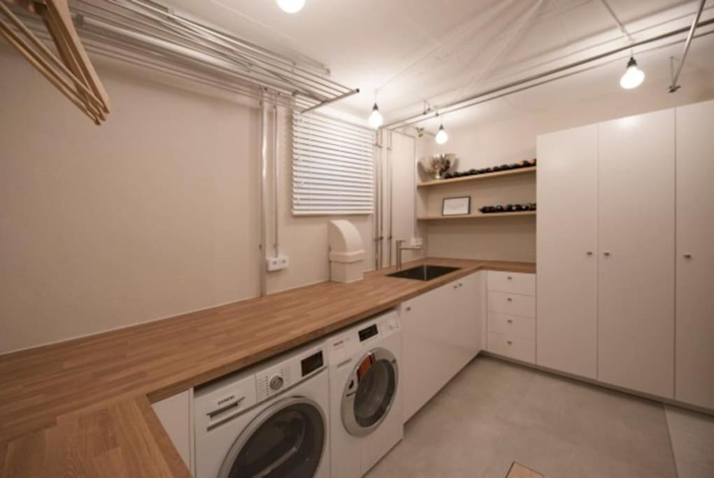 Nature Inspiration Apartment With Balcony & Grill Bbq In Duisburg Mitte Central Station 10 Mins & Big Tv With Photo Lights Exteriör bild